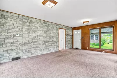 453 Summit Avenue, Eau Claire, WI 54701 - Photo 15