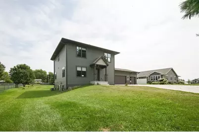 744 S State Street, Fall Creek, WI 54742 - Photo 3
