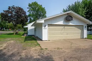 2234 11th St, Eau Claire, WI 54703 - Photo 21