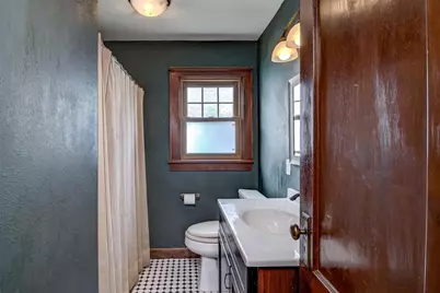 523 W Elm Street, Chippewa Falls, WI 54729 - Photo 17