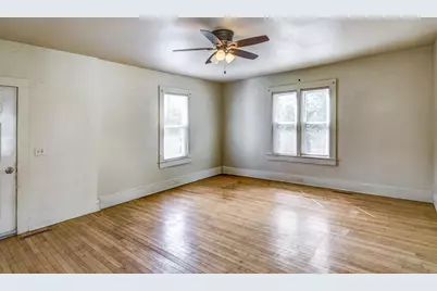 1022 E Madison Street, Eau Claire, WI 54703 - Photo 3