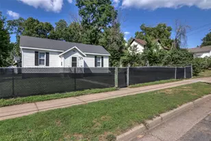 1022 E Madison St, Eau Claire, WI 54703 - Photo 25