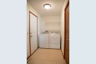 4433 E Hamilton Avenue #23, Eau Claire, WI 54701 - Photo 19