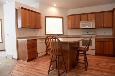 4433 E Hamilton Avenue #23, Eau Claire, WI 54701 - Photo 5