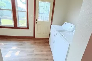 213 S State St, Chippewa Falls, WI 54729 - Photo 17