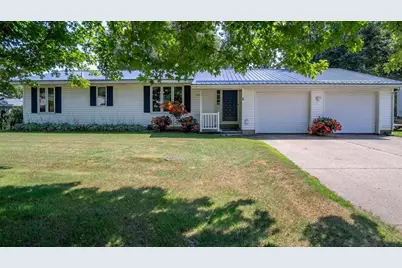 26231 W 1st Avenue, Eleva, WI 54738 - Photo 1