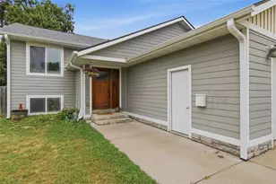 408 5th St, Altoona, WI 54720 - Photo 3