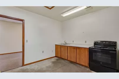 1210 Mansfield Street, Chippewa Falls, WI 54729 - Photo 9