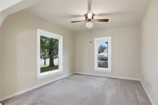 34 Cliff St, Chippewa Falls, WI 54729 - Photo 3