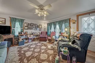1135 Mansfield St, Chippewa Falls, WI 54729 - Photo 9