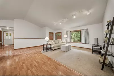 913 Bridgewater Avenue, Chippewa Falls, WI 54729 - Photo 7