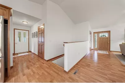 913 Bridgewater Avenue, Chippewa Falls, WI 54729 - Photo 13