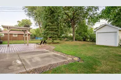 1905 E Lexington Boulevard, Eau Claire, WI 54701 - Photo 7