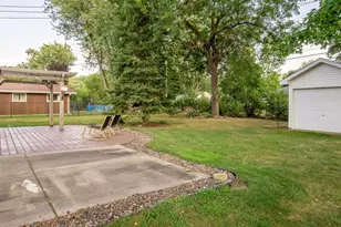 1905 E Lexington Blvd, Eau Claire, WI 54701 - Photo 7