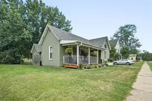 1619 Garfield Ave, Altoona, WI 54720 - Photo 3