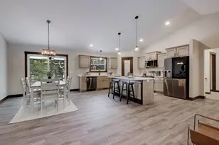 9084 S 24th Ave, Eau Claire, WI 54703 - Photo 9