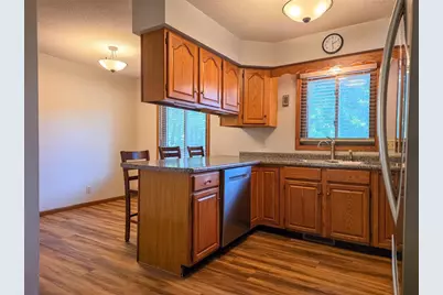 302 Summit Court, Chippewa Falls, WI 54729 - Photo 5