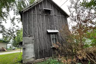 107 N Main St, Cochrane, WI 54622 - Photo 29