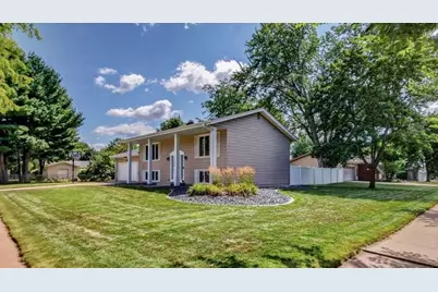 903 Pamela Place, Eau Claire, WI 54701 - Photo 3
