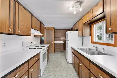 706 Stone Street, Augusta, WI 54722 - Photo 5