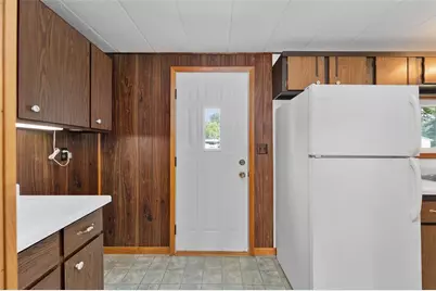 706 Stone Street, Augusta, WI 54722 - Photo 9