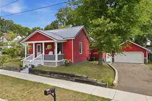 2015 4th St, Eau Claire, WI 54703 - Photo 3