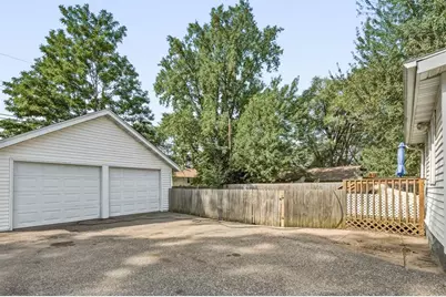 1551 E Madison Street, Eau Claire, WI 54703 - Photo 27