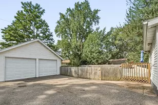 1551 E Madison St, Eau Claire, WI 54703 - Photo 27
