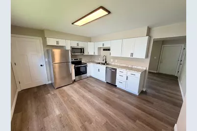 650-652 W Macarthur Avenue #1 &amp; 2, Eau Claire, WI 54701 - Photo 3