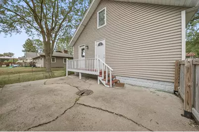 479 Irvine Street, Chippewa Falls, WI 54729 - Photo 5