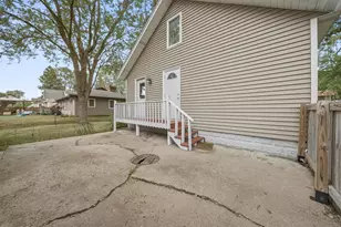479 Irvine St, Chippewa Falls, WI 54729 - Photo 5