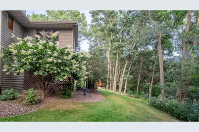 2111 High Point Drive, Altoona, WI 54720 - Photo 21