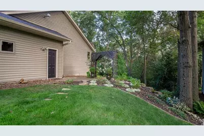 2111 High Point Drive, Altoona, WI 54720 - Photo 23