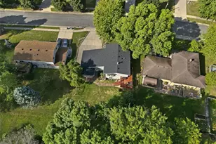 3721 Maywood Dr, Eau Claire, WI 54703 - Photo 49