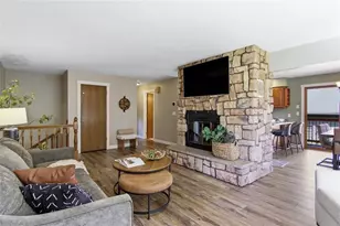 3721 Maywood Dr, Eau Claire, WI 54703 - Photo 7
