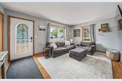 329 E 4th Avenue, Stanley, WI 54768 - Photo 15
