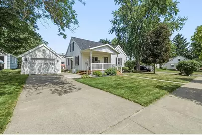 329 E 4th Avenue, Stanley, WI 54768 - Photo 3