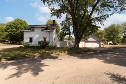 855 Stout Street, Menomonie, WI 54751 - Photo 45
