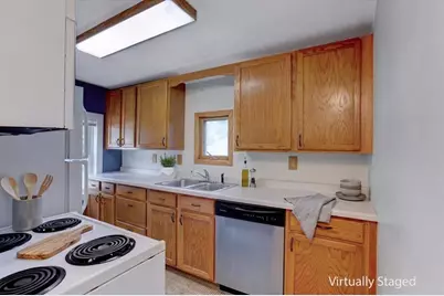 855 Stout Street, Menomonie, WI 54751 - Photo 7
