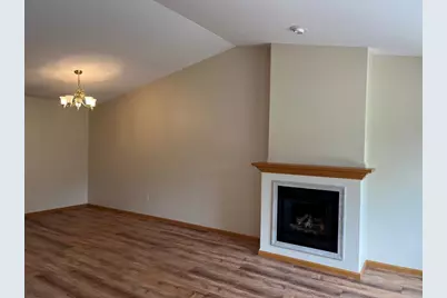 4326 W Robin Meadows Lane, Eau Claire, WI 54701 - Photo 7