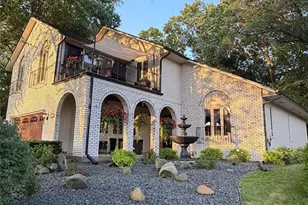 1011 Skyview Dr, Altoona, WI 54720 - Photo 5