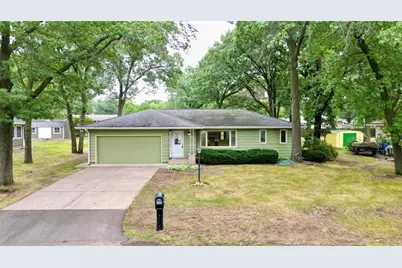 3045 Wedgewood Avenue, Eau Claire, WI 54703 - Photo 1