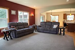 4823 Club House Ln, Eau Claire, WI 54703 - Photo 11