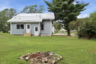 329 Washington St, Stanley, WI 54768 - Photo 29