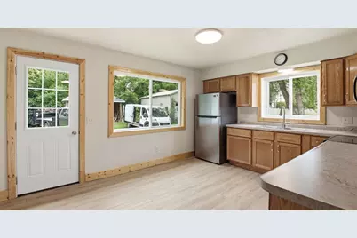 329 Washington Street, Stanley, WI 54768 - Photo 11