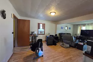 428 E School St, Thorp, WI 54771 - Photo 7