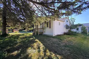 428 E School St, Thorp, WI 54771 - Photo 15