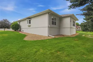 1807 Pine Park Dr, Eau Claire, WI 54701 - Photo 39