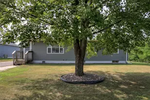 1923 Arlene Pl, Eau Claire, WI 54703 - Photo 31