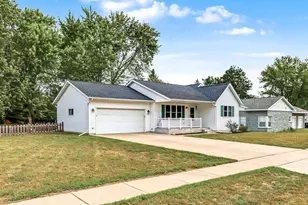 2336 Bradwood Ave, Altoona, WI 54720 - Photo 3